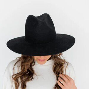 NEW GIGI PIP BLACK HAT SIZE 57